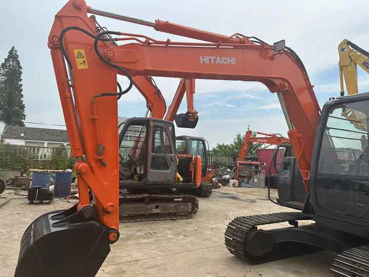 Used HITACHI ZX-70 - Bagger: das Bild 2 Used HITACHI ZX-70 - Bagger: das Bild 2