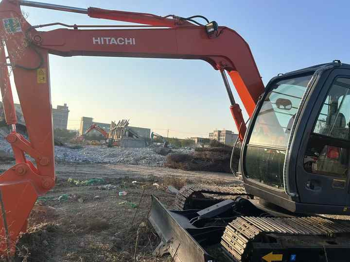 Used HITACHI ZX70 Model Mini Excavator Second Hand Machine Popular Brand Japan Hitachi Hydraulic Machinery - Bagger: das Bild 2 Used HITACHI ZX70 Model Mini Excavator Second Hand Machine Popular Brand Japan Hitachi Hydraulic Machinery - Bagger: das Bild 2