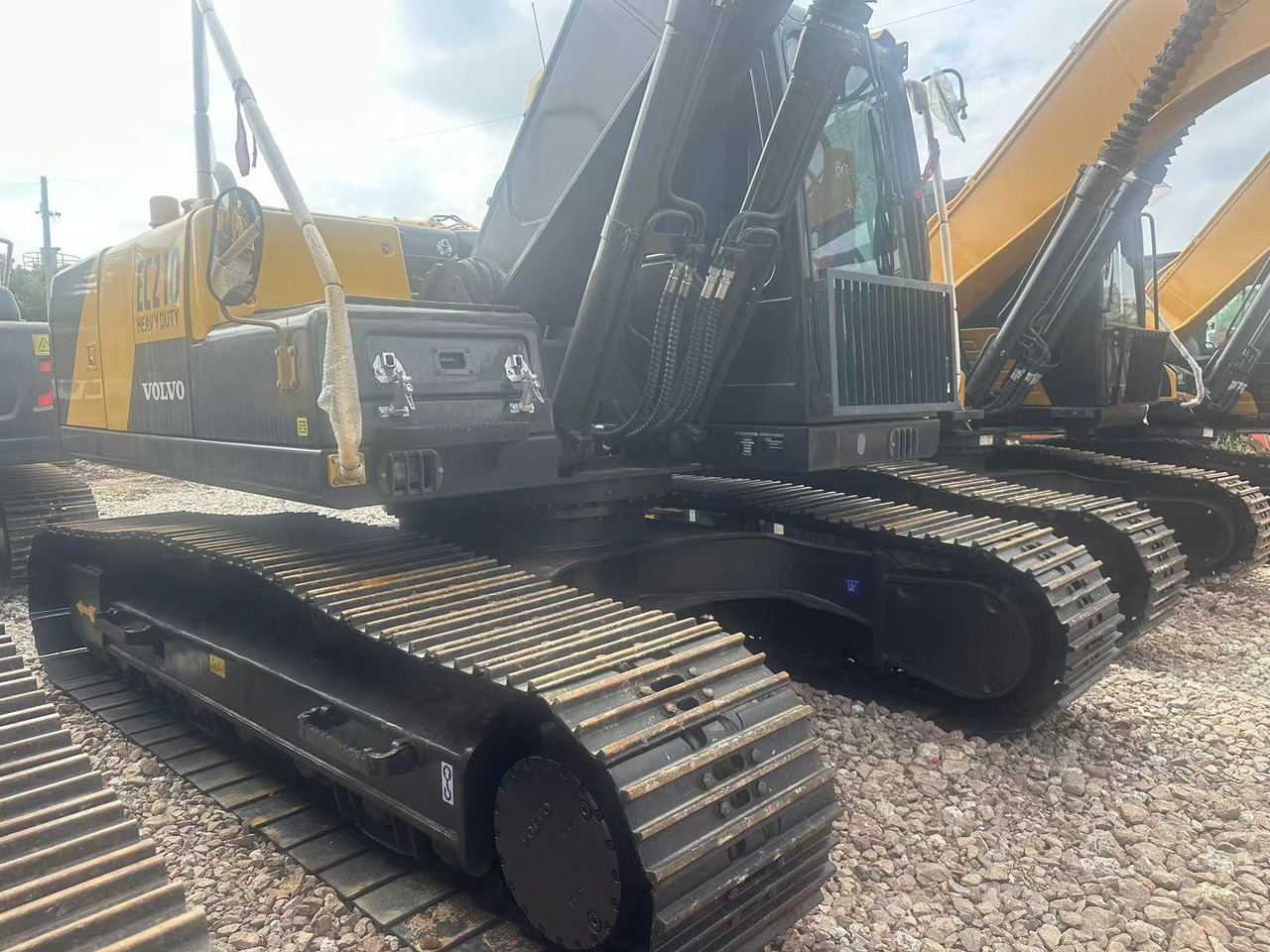 Used VOLVO EC210 Excavator Efficient Heavy Construction Equipment with Original Engine Second Hand Crawler Excavator - Bagger: das Bild 5 Used VOLVO EC210 Excavator Efficient Heavy Construction Equipment with Original Engine Second Hand Crawler Excavator - Bagger: das Bild 5