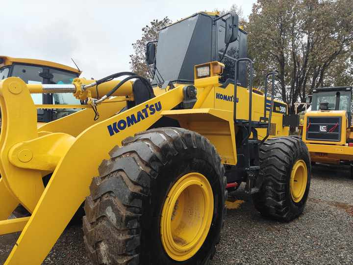 Used komatsu WA380-3 Wheel Loader Hot Sale Original Japan Brand Koamtsu Wheel Loader for Sale - Radlader: das Bild 4 Used komatsu WA380-3 Wheel Loader Hot Sale Original Japan Brand Koamtsu Wheel Loader for Sale - Radlader: das Bild 4