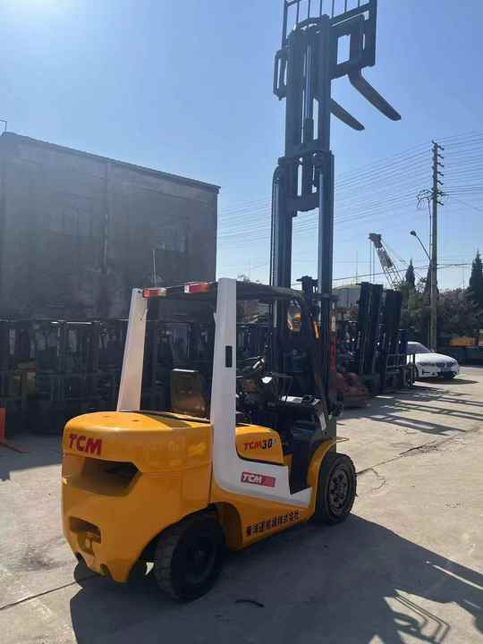 Very Good Condition and Cheap Price 3 Tonne TCM Forklift Run Performance TCM30 Forklift for Sale - Gabelstapler: das Bild 2 Very Good Condition and Cheap Price 3 Tonne TCM Forklift Run Performance TCM30 Forklift for Sale - Gabelstapler: das Bild 2