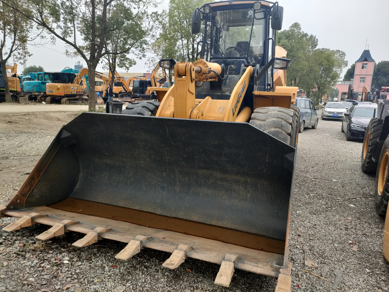 WHEEL LOADER Used Liugong856h Wheel Loader Machine Mini Telehandler Used Liugong Wheel Loader Cummins Engine Loader - Radlader: das Bild 3 WHEEL LOADER Used Liugong856h Wheel Loader Machine Mini Telehandler Used Liugong Wheel Loader Cummins Engine Loader - Radlader: das Bild 3