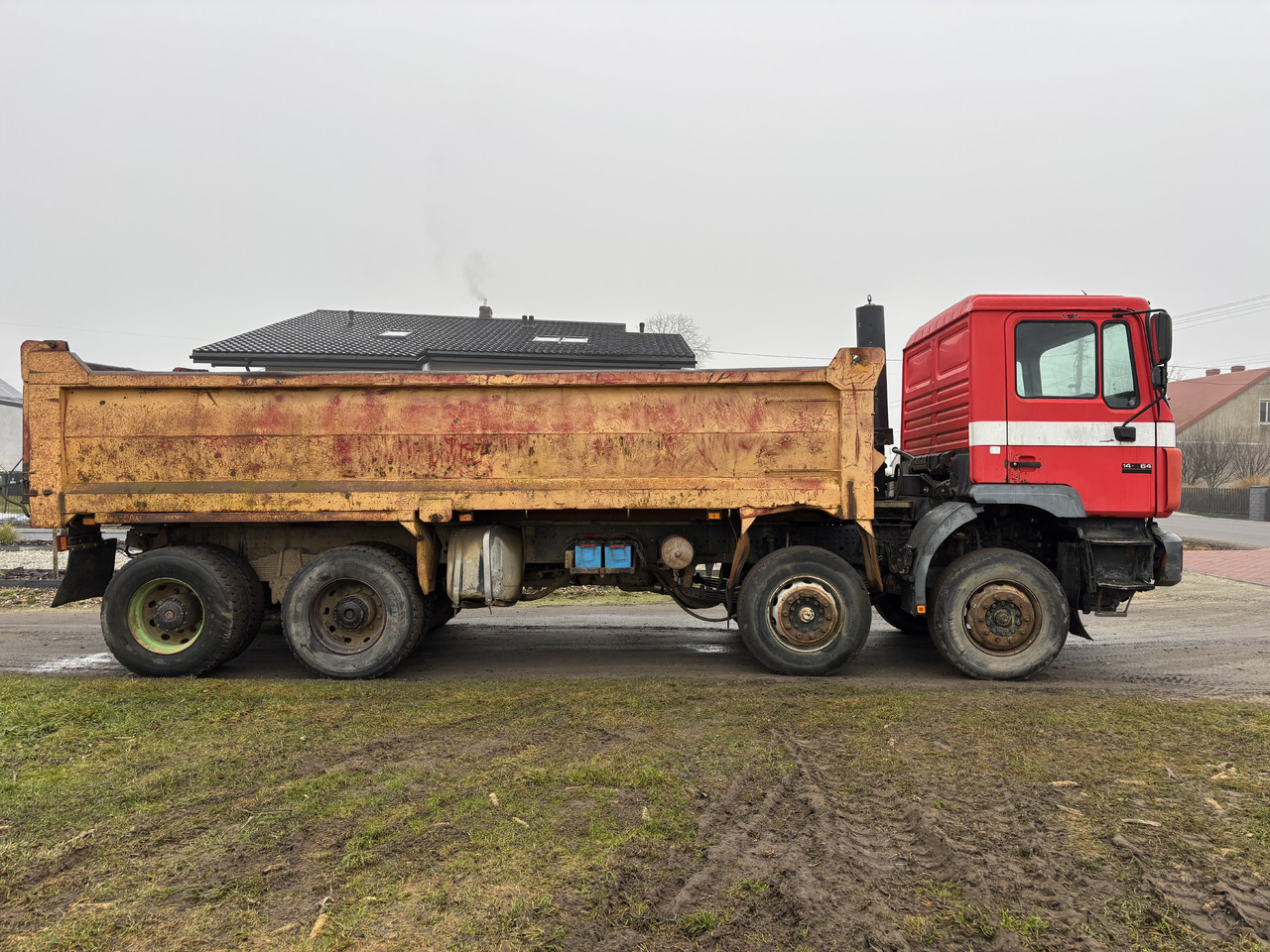 MAN F2000 35.364 - Kipper: das Bild 4 MAN F2000 35.364 - Kipper: das Bild 4