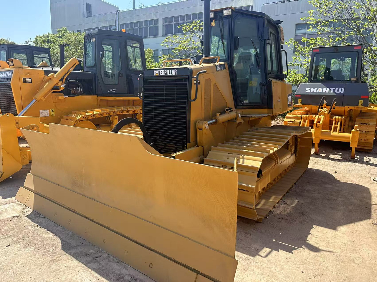 CATERPILLAR D6K - Bulldozer: das Bild 3 CATERPILLAR D6K - Bulldozer: das Bild 3