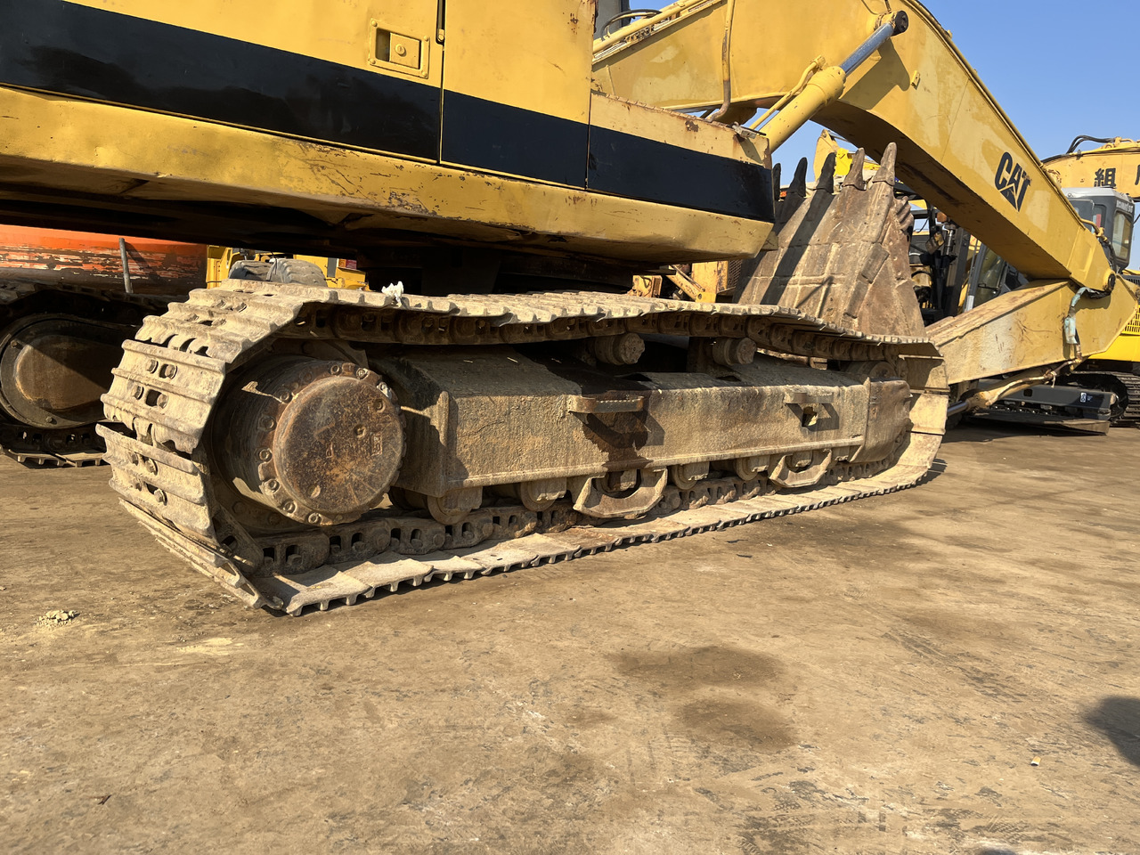 CATERPILLAR E200 - Kettenbagger: das Bild 4 CATERPILLAR E200 - Kettenbagger: das Bild 4