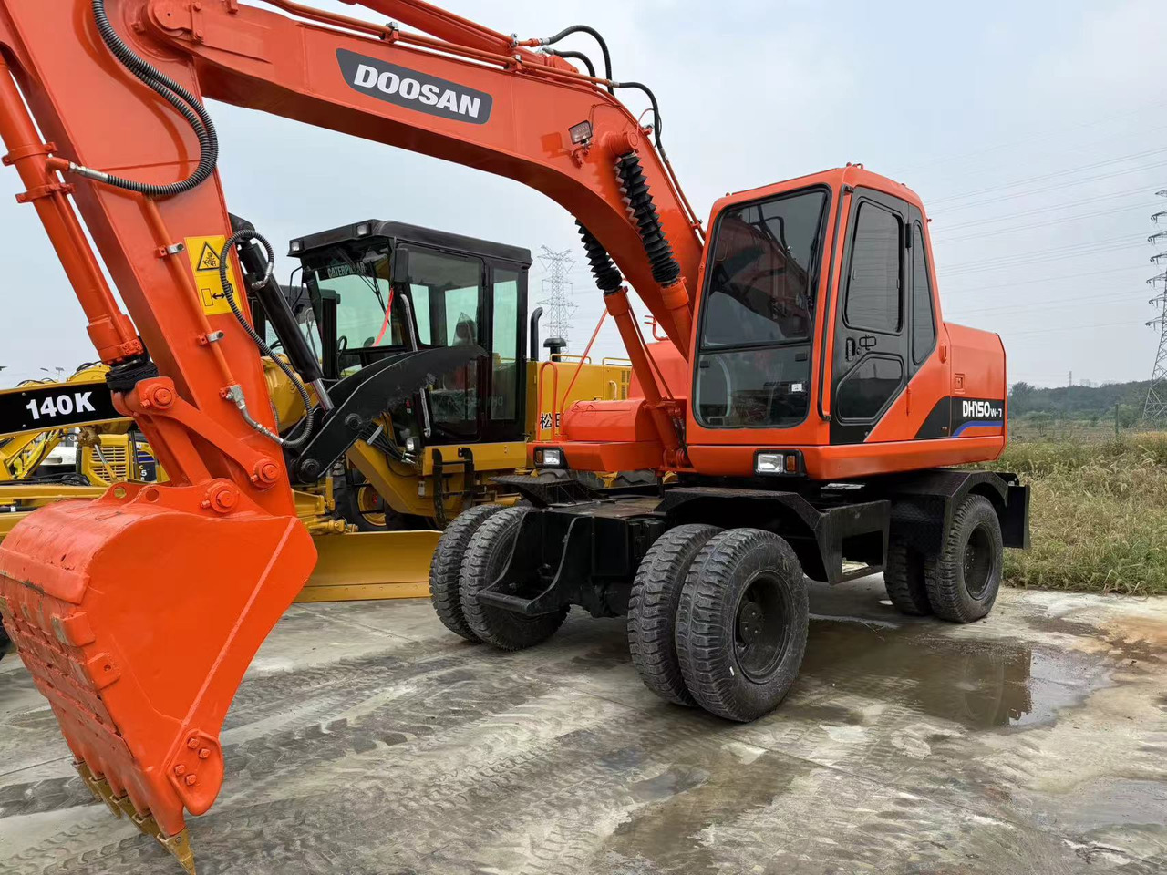 DOOSAN DH150W-7 - Mobilbagger: das Bild 1 DOOSAN DH150W-7 - Mobilbagger: das Bild 1