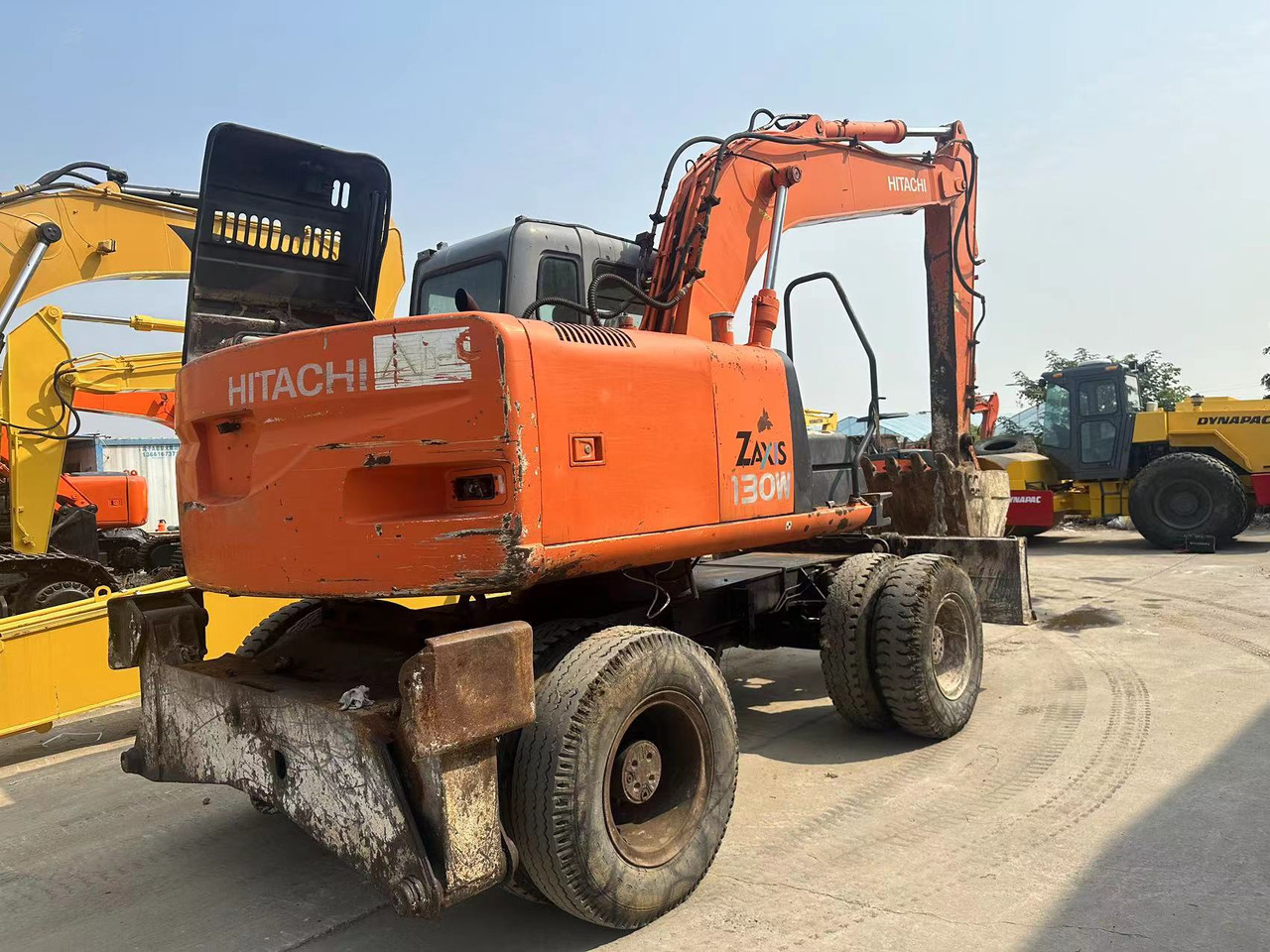 HITACHI ZX130 - Mobilbagger: das Bild 2 HITACHI ZX130 - Mobilbagger: das Bild 2