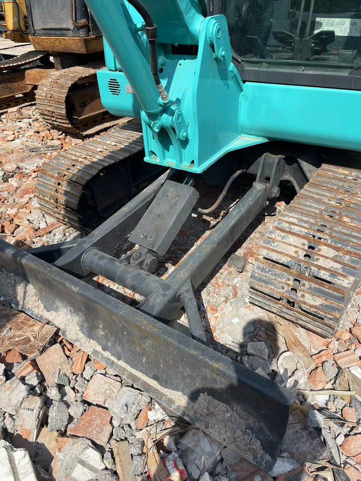 KOBELCO SK60 - Minibagger: das Bild 2 KOBELCO SK60 - Minibagger: das Bild 2