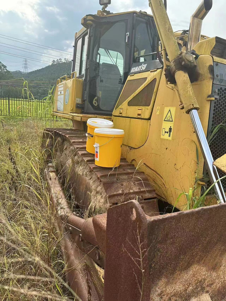 KOMATSU D65EX - Bulldozer: das Bild 3 KOMATSU D65EX - Bulldozer: das Bild 3
