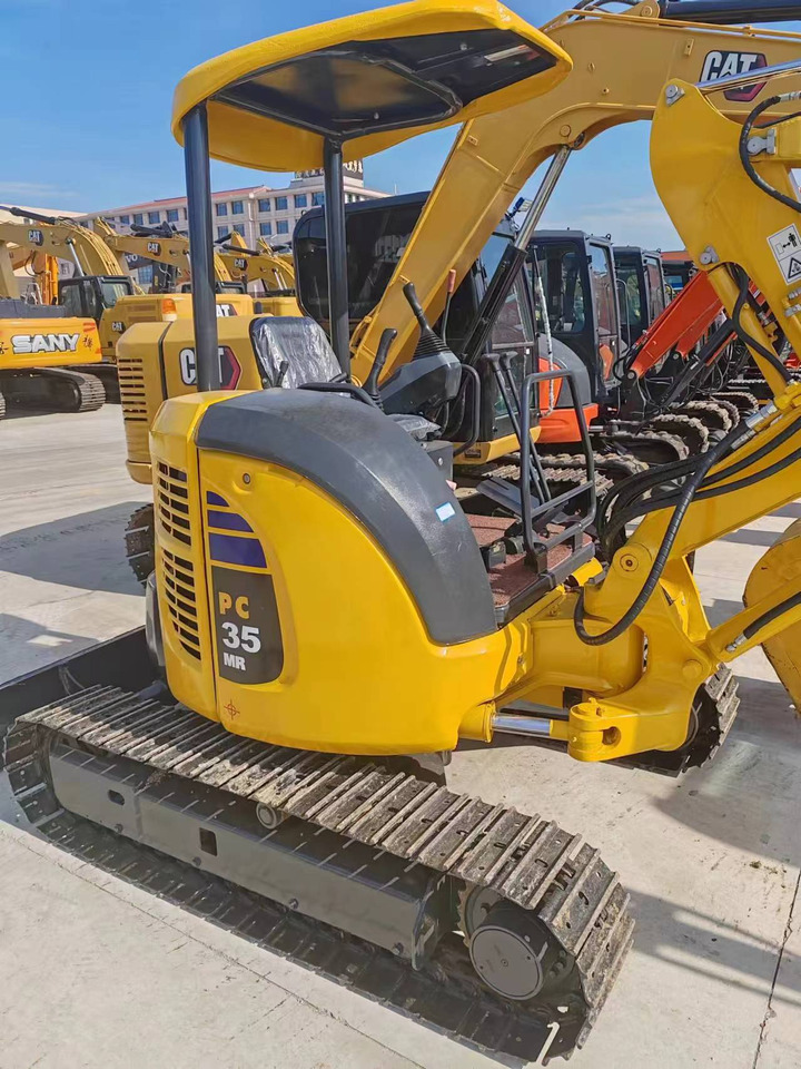 KOMATSU PC35 - Kettenbagger: das Bild 1 KOMATSU PC35 - Kettenbagger: das Bild 1