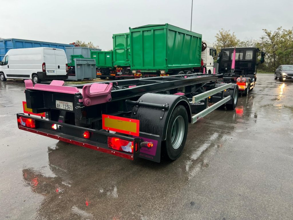 ATLAS RIMORCHIO ATLAS SCARRABILE - Abrollanhänger/ Absetzanhänger: das Bild 2 ATLAS RIMORCHIO ATLAS SCARRABILE - Abrollanhänger/ Absetzanhänger: das Bild 2