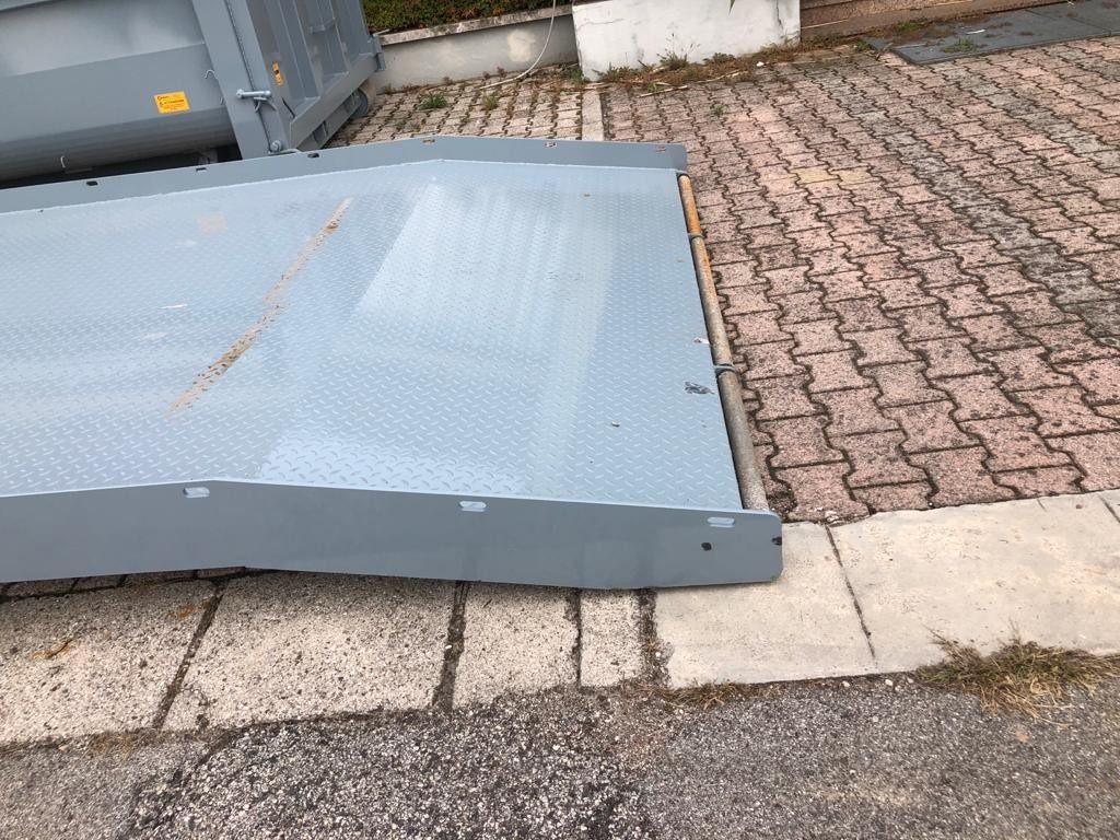 CONTAINER A PIANALE NUOVO SENZA SPONDE - Abrollcontainer: das Bild 3 CONTAINER A PIANALE NUOVO SENZA SPONDE - Abrollcontainer: das Bild 3