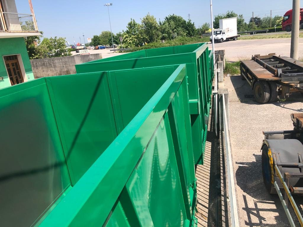 CONTAINER SCARRABILE NUOVO PER MATERIALI INGOMBRAN - Abrollcontainer: das Bild 4 CONTAINER SCARRABILE NUOVO PER MATERIALI INGOMBRAN - Abrollcontainer: das Bild 4