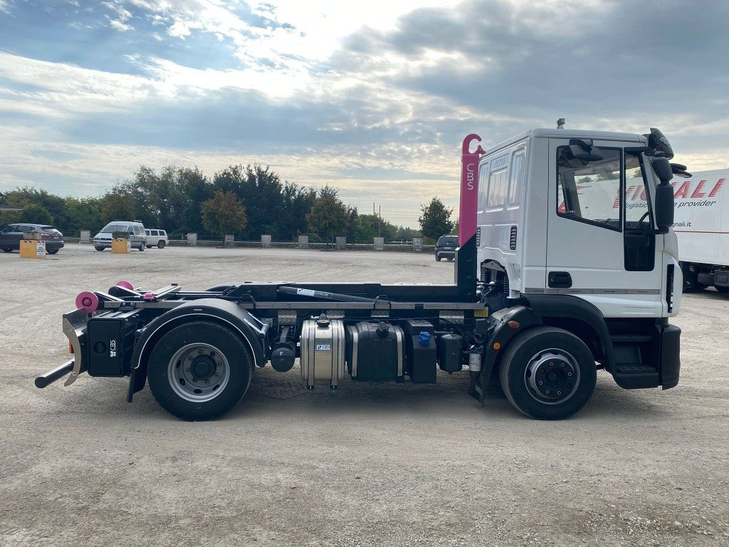 Abrollkipper IVECO EUROCARGO 120E25 SCARRABILE: das Bild 12