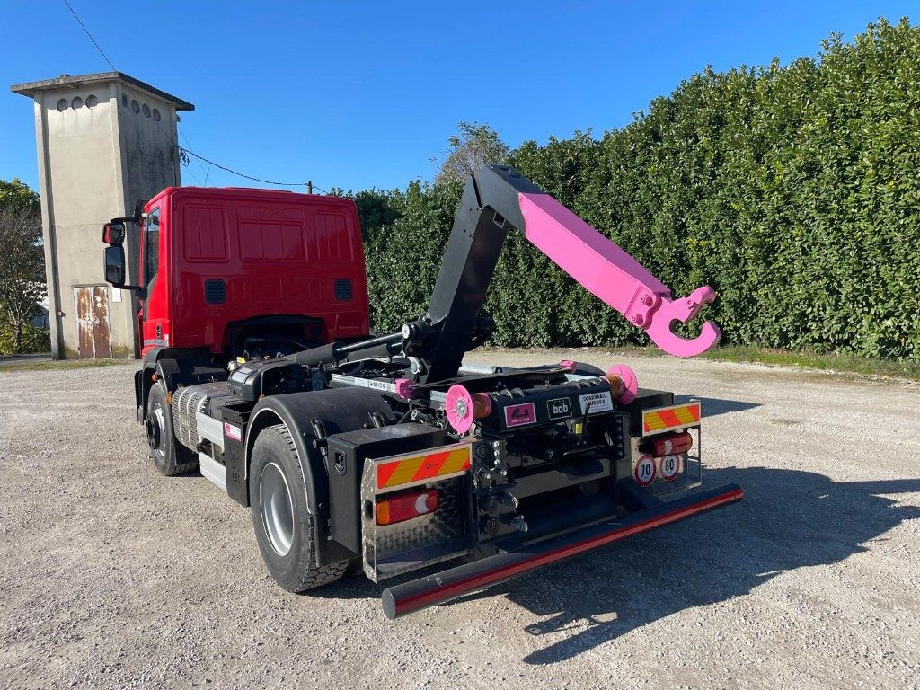 IVECO EUROCARGO 160E SCARRABILE - Abrollkipper: das Bild 4 IVECO EUROCARGO 160E SCARRABILE - Abrollkipper: das Bild 4