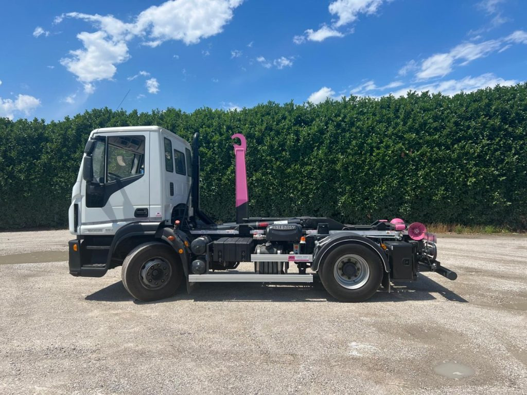 IVECO EUROCARGO 160E25 SCARRABILE - Abrollkipper: das Bild 2 IVECO EUROCARGO 160E25 SCARRABILE - Abrollkipper: das Bild 2