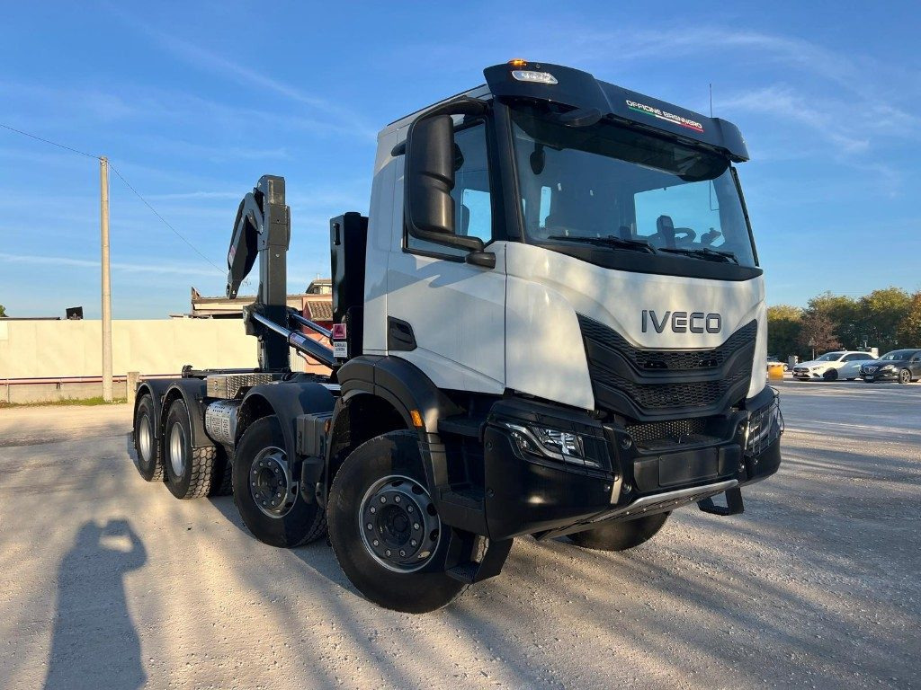 IVECO TRAKKER T-WAY AD500 NUOVO SCARRABILE - Abrollkipper: das Bild 3 IVECO TRAKKER T-WAY AD500 NUOVO SCARRABILE - Abrollkipper: das Bild 3