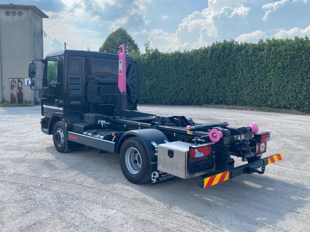 MAN TGL 12.220 CON SCARRABILE NUOVO - Abrollkipper: das Bild 5 MAN TGL 12.220 CON SCARRABILE NUOVO - Abrollkipper: das Bild 5