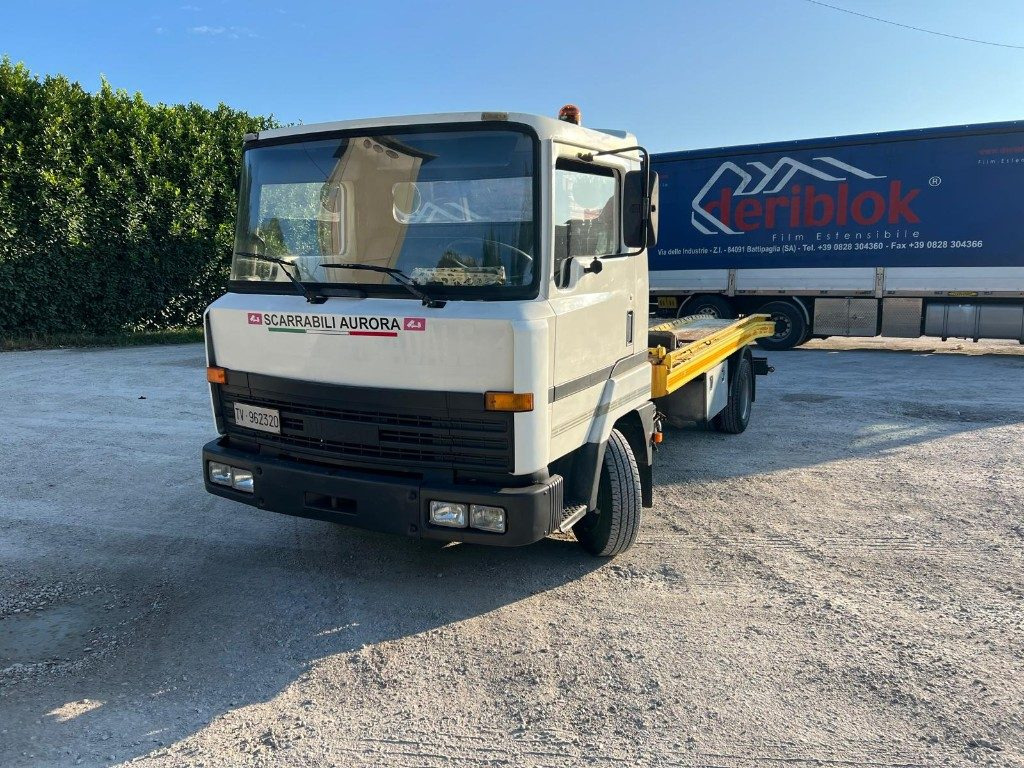NISSAN M I L50 PER SOCCORSO STRADALE - Abschleppwagen: das Bild 2 NISSAN M I L50 PER SOCCORSO STRADALE - Abschleppwagen: das Bild 2