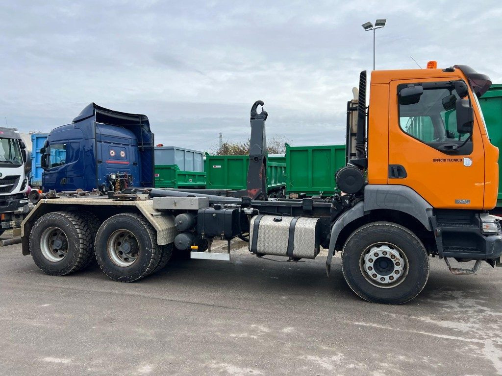 RENAULT KERAX 320 SCARRABILE - Abrollkipper: das Bild 3 RENAULT KERAX 320 SCARRABILE - Abrollkipper: das Bild 3