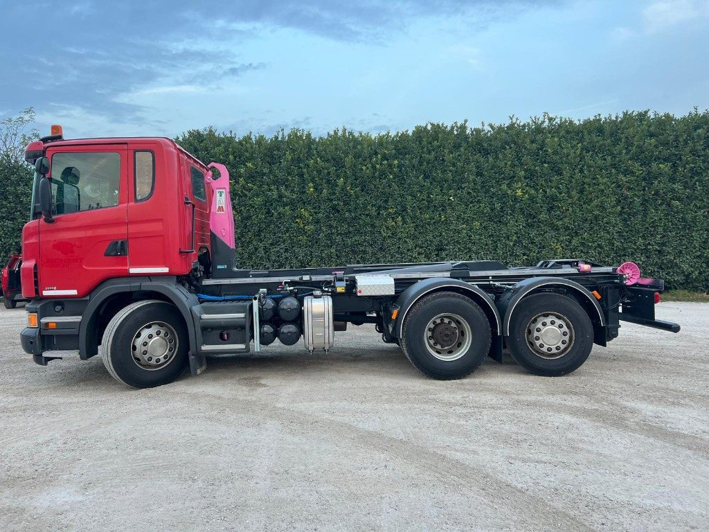 SCANIA G440 SCARRABILE NUOVO PNEUMATICO POSTERIORE - Abrollkipper: das Bild 3 SCANIA G440 SCARRABILE NUOVO PNEUMATICO POSTERIORE - Abrollkipper: das Bild 3