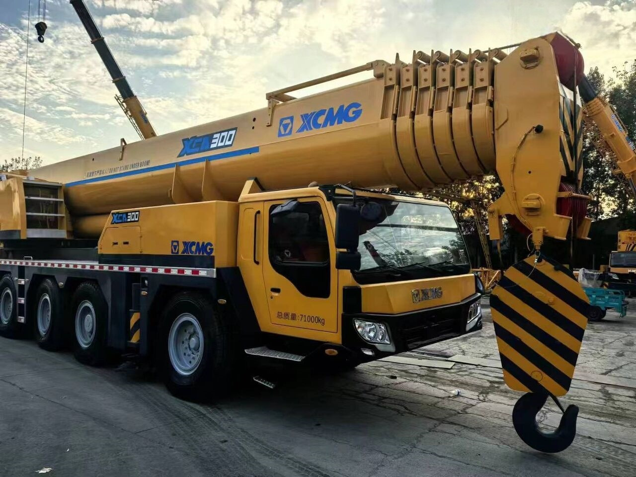 XCMG XCA300 QAY300 QY300K 300Ton Used Mobile Crane - Mobilkran: das Bild 2 XCMG XCA300 QAY300 QY300K 300Ton Used Mobile Crane - Mobilkran: das Bild 2