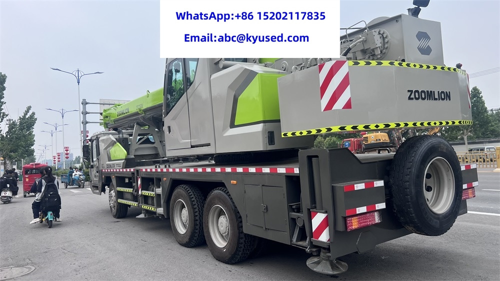 ZOOMLION ZTC251V QY25V 25TON 30TON 35TON 40TON 50TON 55TON 70TON 80TON 100T - Mobilkran: das Bild 5 ZOOMLION ZTC251V QY25V 25TON 30TON 35TON 40TON 50TON 55TON 70TON 80TON 100T - Mobilkran: das Bild 5