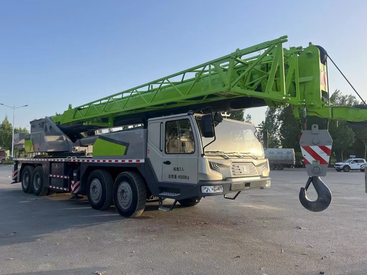 ZOOMLION ZTC700V 70 ton 80 ton ztc800v ztc1000v truck crane - Mobilkran: das Bild 2 ZOOMLION ZTC700V 70 ton 80 ton ztc800v ztc1000v truck crane - Mobilkran: das Bild 2