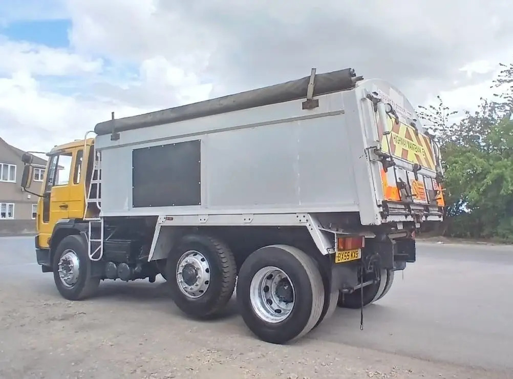 Volvo Tipper (KXS) - Kipper: das Bild 5 Volvo Tipper (KXS) - Kipper: das Bild 5