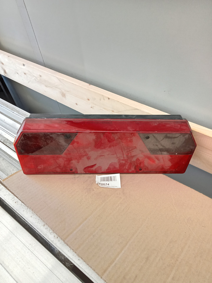 Trouillet LANTERNE GAUCHE 9 FONCTIONS - Heckleuchte: das Bild 1 Trouillet LANTERNE GAUCHE 9 FONCTIONS - Heckleuchte: das Bild 1