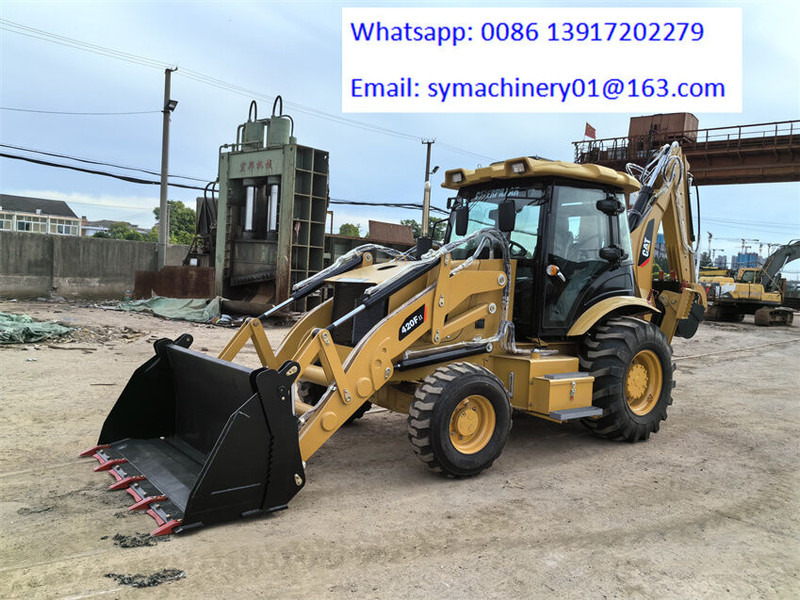 Caterpillar 420F2 - Baggerlader: das Bild 2 Caterpillar 420F2 - Baggerlader: das Bild 2
