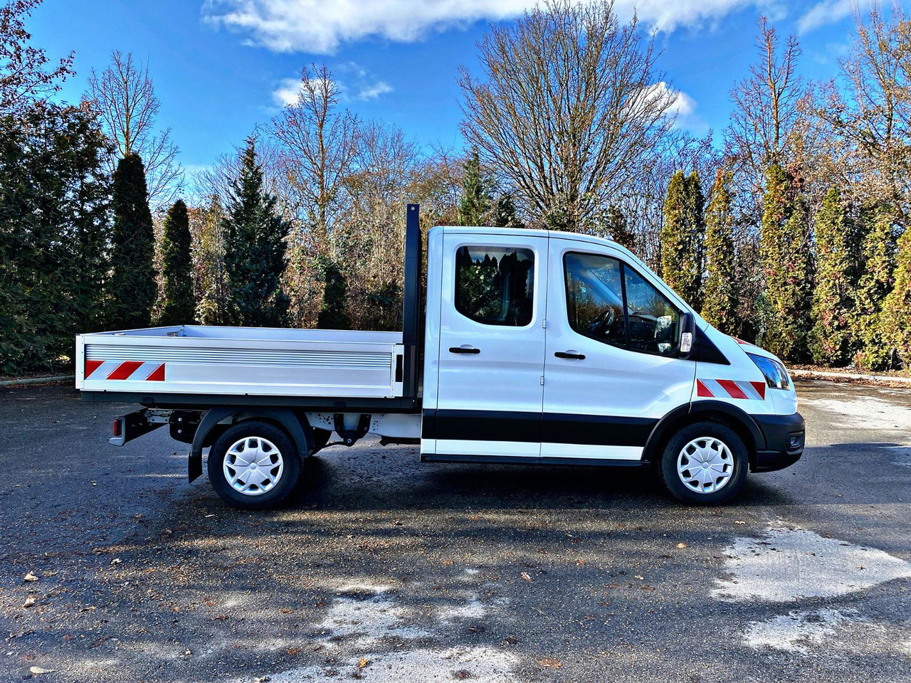 Ford Pritsche 350L2 DoKa|Trend|Garantie bis 08.27|19% - Pritsche Transporter, Transporter mit Doppelkabine: das Bild 2 Ford Pritsche 350L2 DoKa|Trend|Garantie bis 08.27|19% - Pritsche Transporter, Transporter mit Doppelkabine: das Bild 2