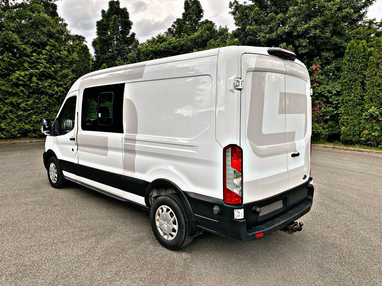 Ford Transit 350 L3H2 Trend|6Sitzer|Kamera|AHK|PDC|19 - Kastenwagen, Transporter mit Doppelkabine: das Bild 5 Ford Transit 350 L3H2 Trend|6Sitzer|Kamera|AHK|PDC|19 - Kastenwagen, Transporter mit Doppelkabine: das Bild 5