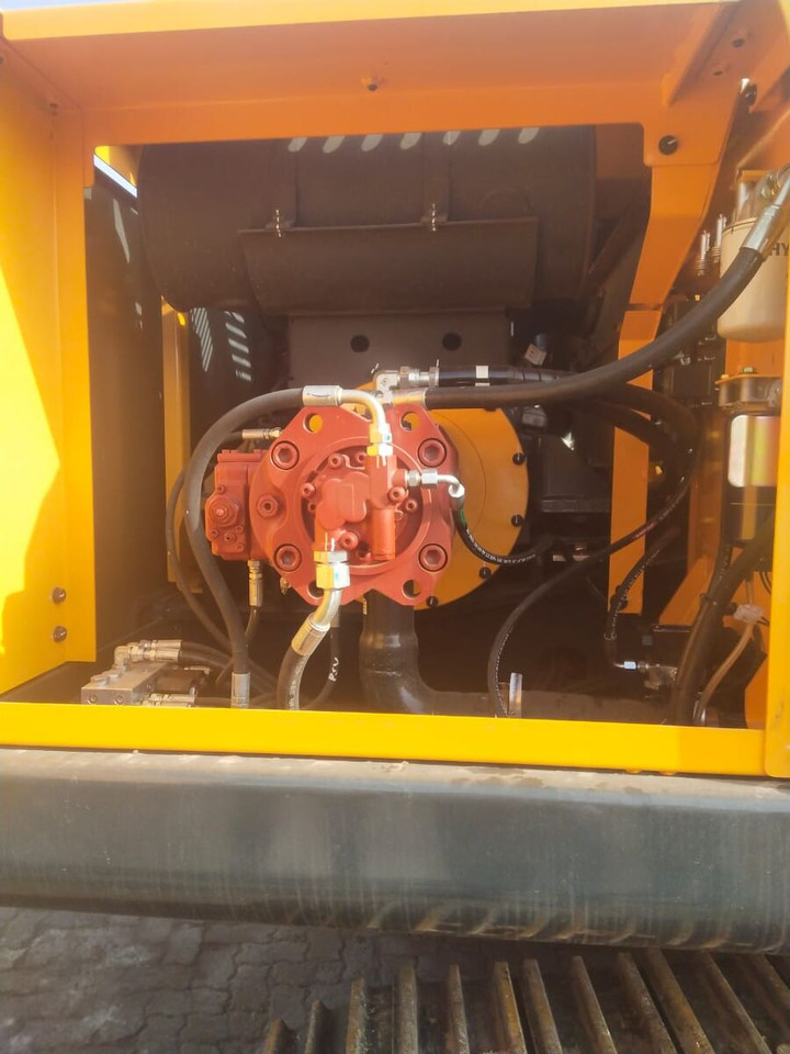 New Hyundai R210 tracked excavator - Kettenbagger: das Bild 2 New Hyundai R210 tracked excavator - Kettenbagger: das Bild 2