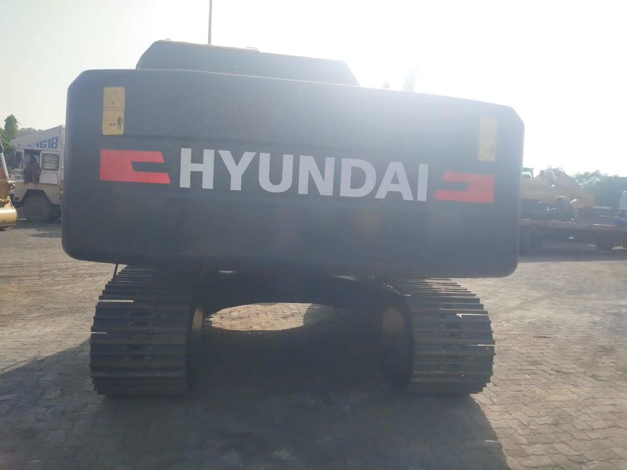New Hyundai R210 tracked excavator - Kettenbagger: das Bild 5 New Hyundai R210 tracked excavator - Kettenbagger: das Bild 5