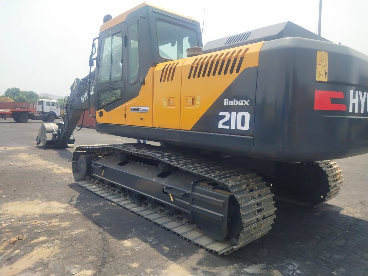 New Hyundai R210 tracked excavator - Kettenbagger: das Bild 3 New Hyundai R210 tracked excavator - Kettenbagger: das Bild 3