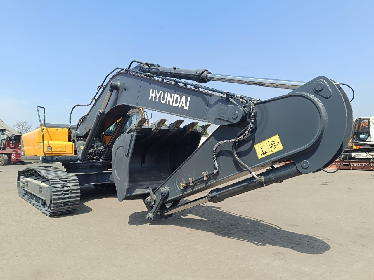 New Hyundai R340 tracked excavator - Kettenbagger: das Bild 4 New Hyundai R340 tracked excavator - Kettenbagger: das Bild 4