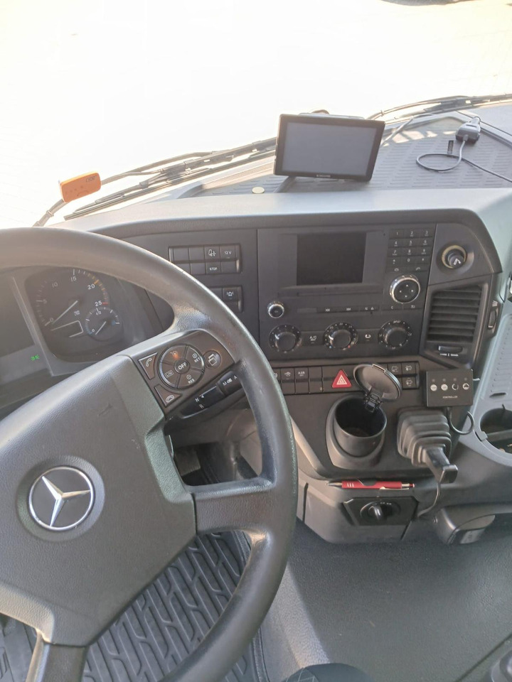 MERCEDES-BENZ AROCS 28.51 | 6x4| Klima | Retarder | Euro 6 - Pritsche LKW, Autokran: das Bild 5 MERCEDES-BENZ AROCS 28.51 | 6x4| Klima | Retarder | Euro 6 - Pritsche LKW, Autokran: das Bild 5