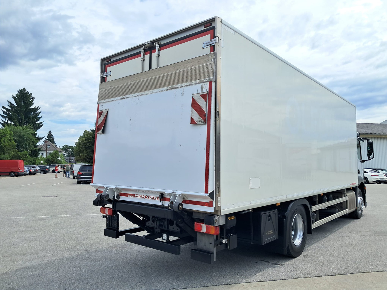 MERCEDES-BENZ Antos 2135 Kühlkoffer | Supra 850 | Standheizung - Kühlkoffer LKW: das Bild 5 MERCEDES-BENZ Antos 2135 Kühlkoffer | Supra 850 | Standheizung - Kühlkoffer LKW: das Bild 5