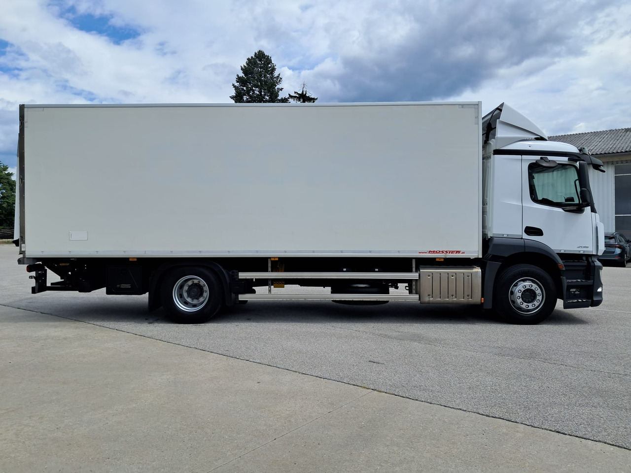 MERCEDES-BENZ Antos 2135 Kühlkoffer | Supra 850 | Standheizung - Kühlkoffer LKW: das Bild 3 MERCEDES-BENZ Antos 2135 Kühlkoffer | Supra 850 | Standheizung - Kühlkoffer LKW: das Bild 3