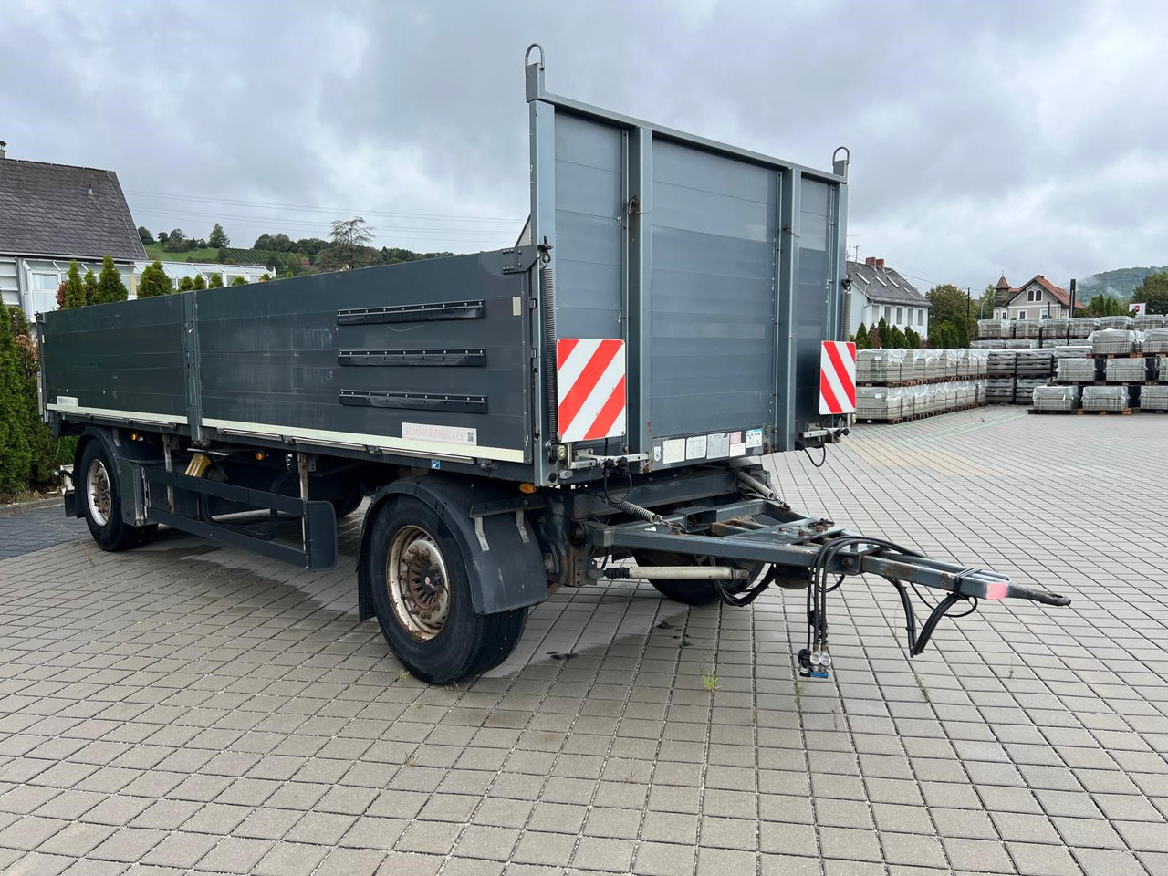 SCHWARZMÜLLER T- Serie SK 18 - Pritschenanhänger/ Plattformanhänger: das Bild 2 SCHWARZMÜLLER T- Serie SK 18 - Pritschenanhänger/ Plattformanhänger: das Bild 2