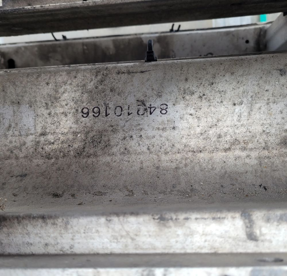 BELKA ZDERZAKA VOLVO FH4 FH5 ORYGINAŁ 84210166 CHWALIM116 - Stoßstange für LKW: das Bild 3 BELKA ZDERZAKA VOLVO FH4 FH5 ORYGINAŁ 84210166 CHWALIM116 - Stoßstange für LKW: das Bild 3