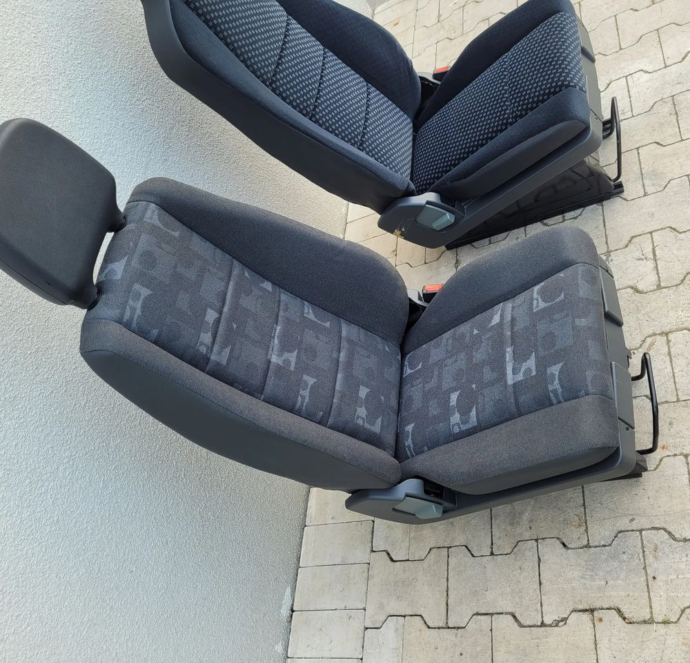 FOTEL PRAWY MERCEDES ACTROS AXOR NOWY ORYGINAŁ CHWALIM116 - Sitz für LKW: das Bild 2 FOTEL PRAWY MERCEDES ACTROS AXOR NOWY ORYGINAŁ CHWALIM116 - Sitz für LKW: das Bild 2