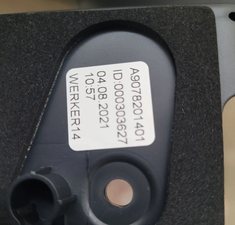 KAMERA TYL MERCEDES SPRINTER NOWY ORYGINAŁ A9079055107 - Karosserie und Außen für LKW: das Bild 3 KAMERA TYL MERCEDES SPRINTER NOWY ORYGINAŁ A9079055107 - Karosserie und Außen für LKW: das Bild 3