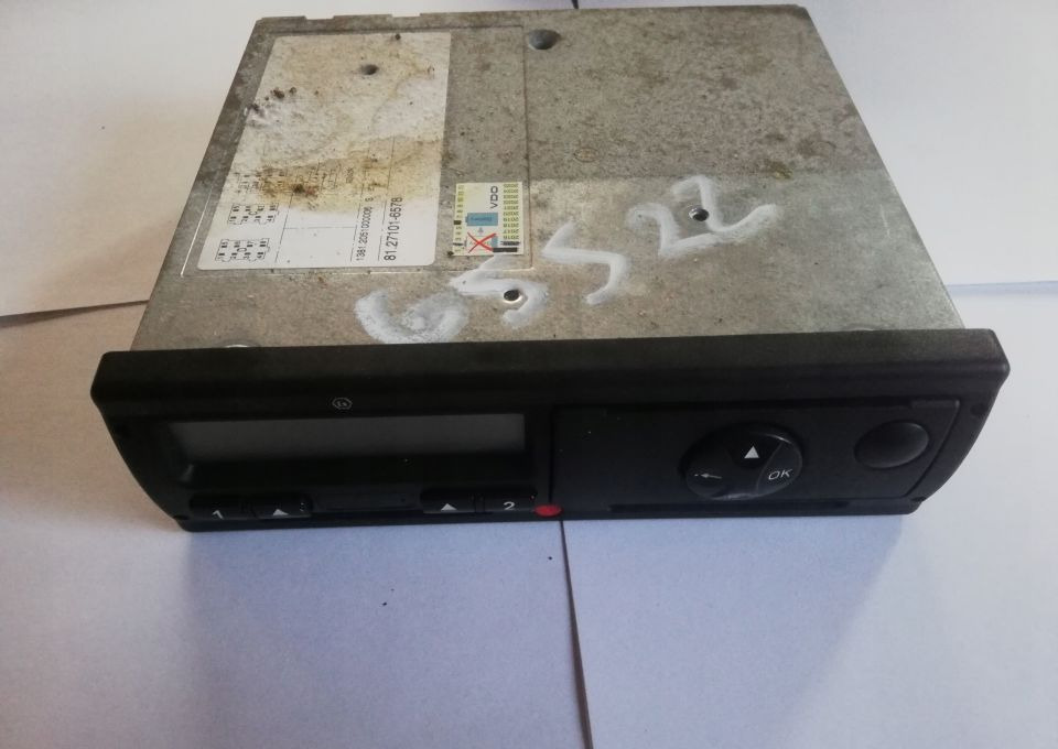 TACHOGRAF MAN TGX TGS 81.27101-6578 - Tachograph für LKW: das Bild 1 TACHOGRAF MAN TGX TGS 81.27101-6578 - Tachograph für LKW: das Bild 1