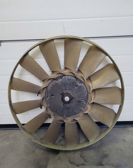 VISKO MERCEDES ACTROS MP4 A4702000422/002 - Ventilator für LKW: das Bild 1 VISKO MERCEDES ACTROS MP4 A4702000422/002 - Ventilator für LKW: das Bild 1