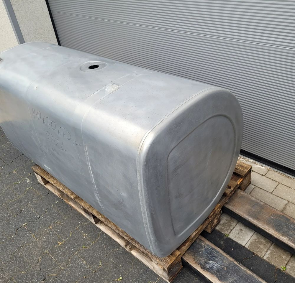 ZBIORNIK PALIWA VOLVO FH4 21516453 570L 140X70X70CM CHWALIM116 - Kraftstofftank für LKW: das Bild 3 ZBIORNIK PALIWA VOLVO FH4 21516453 570L 140X70X70CM CHWALIM116 - Kraftstofftank für LKW: das Bild 3
