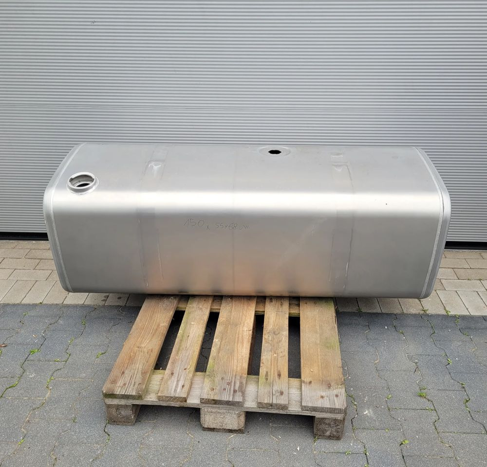 ZBIORNIK PALIWA VOLVO FH4 FH5 GAMA 150X55X68 CM 475L 22038784 CHWALIM116 - Kraftstofftank für LKW: das Bild 1 ZBIORNIK PALIWA VOLVO FH4 FH5 GAMA 150X55X68 CM 475L 22038784 CHWALIM116 - Kraftstofftank für LKW: das Bild 1
