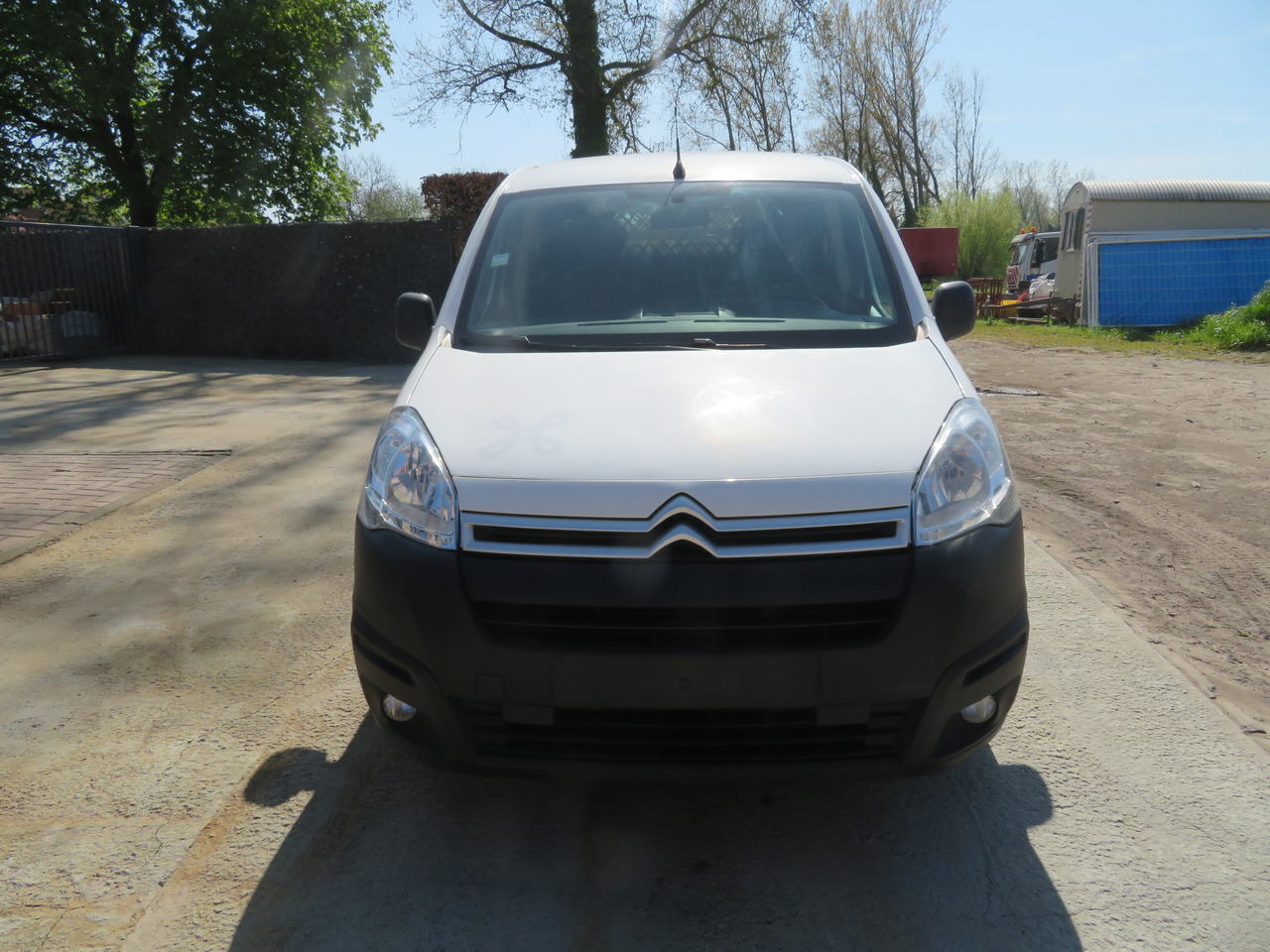 CITROËN Berlingo 1.6 BlueHDi CLUB - Kastenwagen: das Bild 2 CITROËN Berlingo 1.6 BlueHDi CLUB - Kastenwagen: das Bild 2