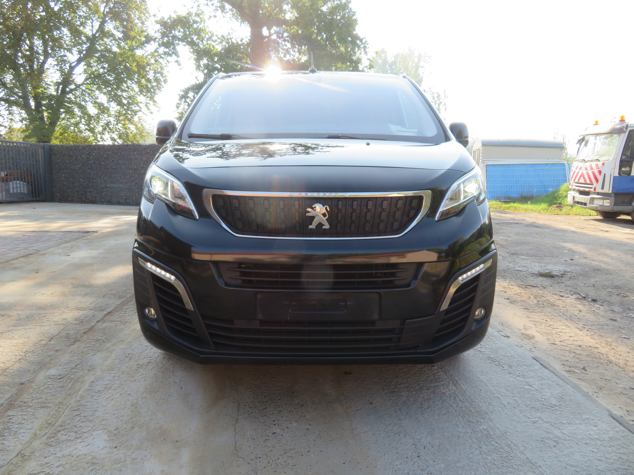 Peugeot Expert 2.0 BlueHDi - L3 - Automaat - Kastenwagen: das Bild 2 Peugeot Expert 2.0 BlueHDi - L3 - Automaat - Kastenwagen: das Bild 2